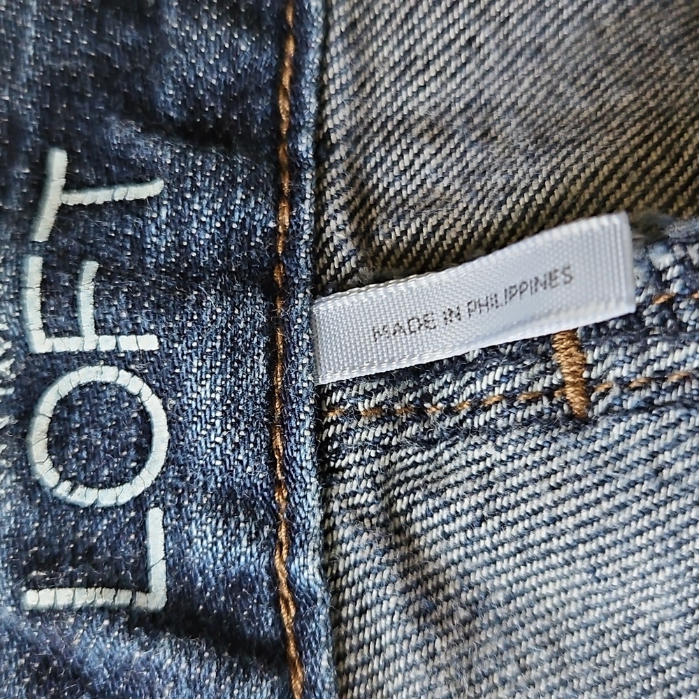 Ann Taylor Loft Jeans - Picture 5 of 6